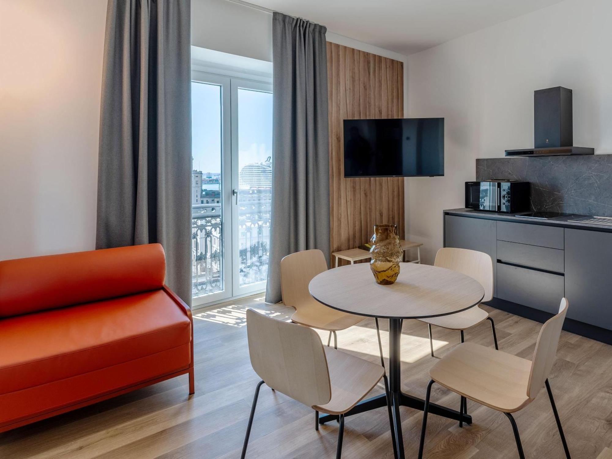 B&B Hotel Genova Principe Eksteriør billede